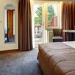 فندق Berg En Dal 3*