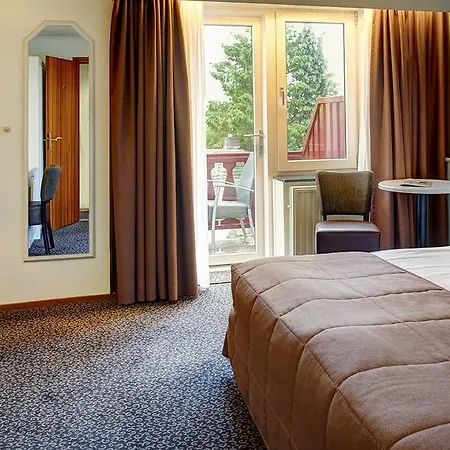 Hotell Berg En Dal 3*