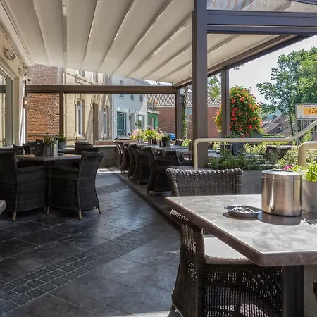 Hotel Berg En Dal 3*