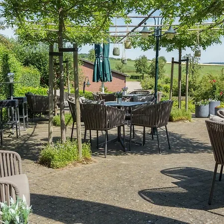 Berg En Dal Hotel 3*