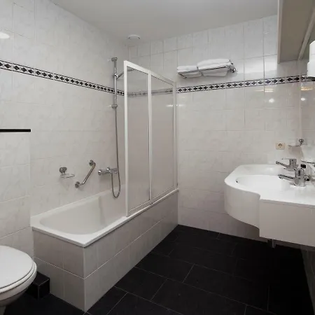 博格达尔酒店 酒店 埃彭