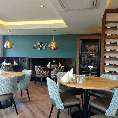 Berg En Dal 3* אפן