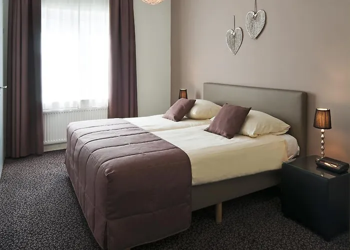 Berg En Dal 3* אפן