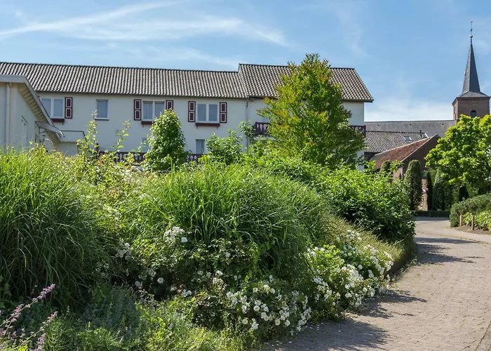 Berg En Dal מלון